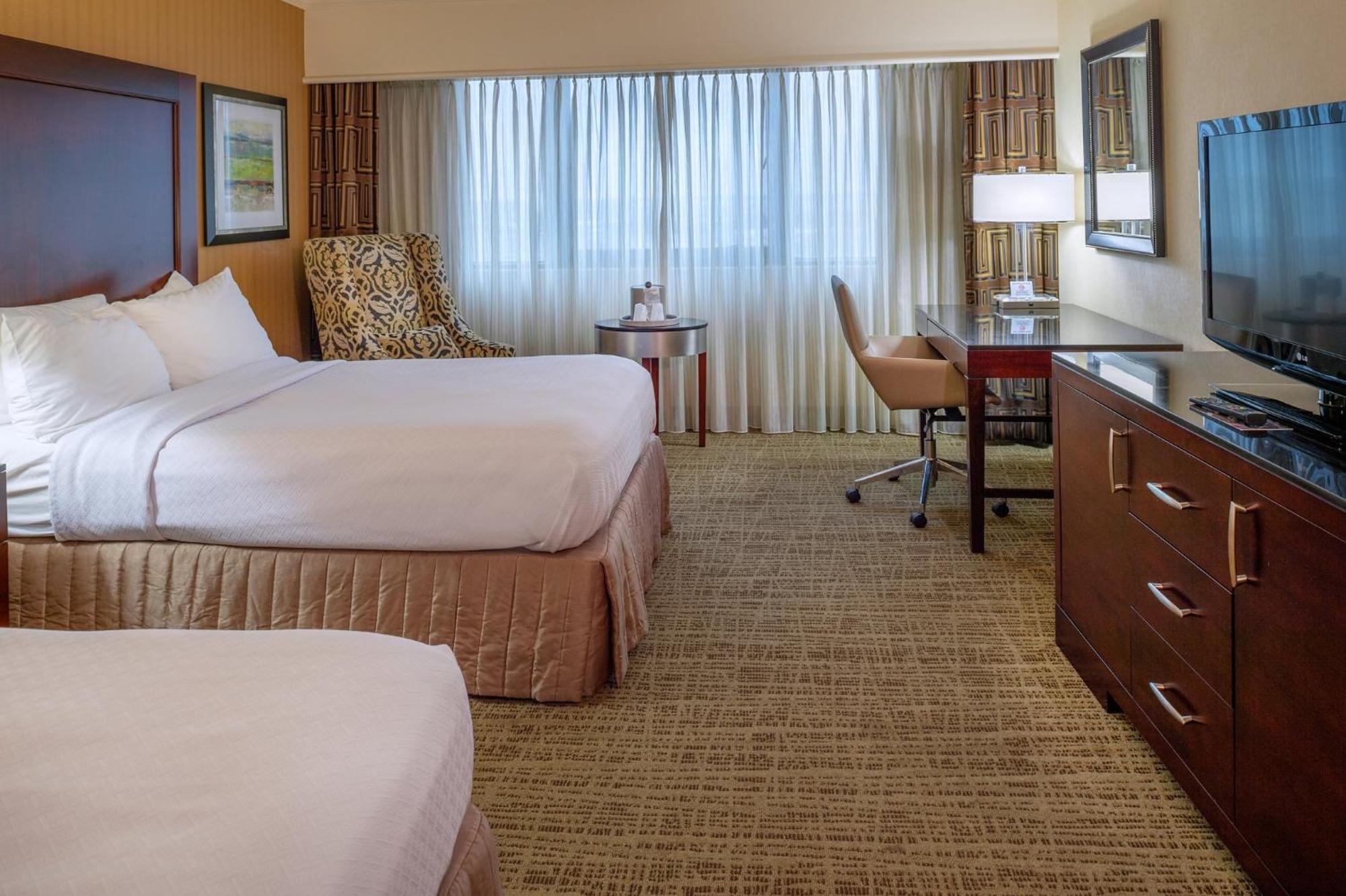 Crowne Plaza St. Louis Airport By Ihg 4*