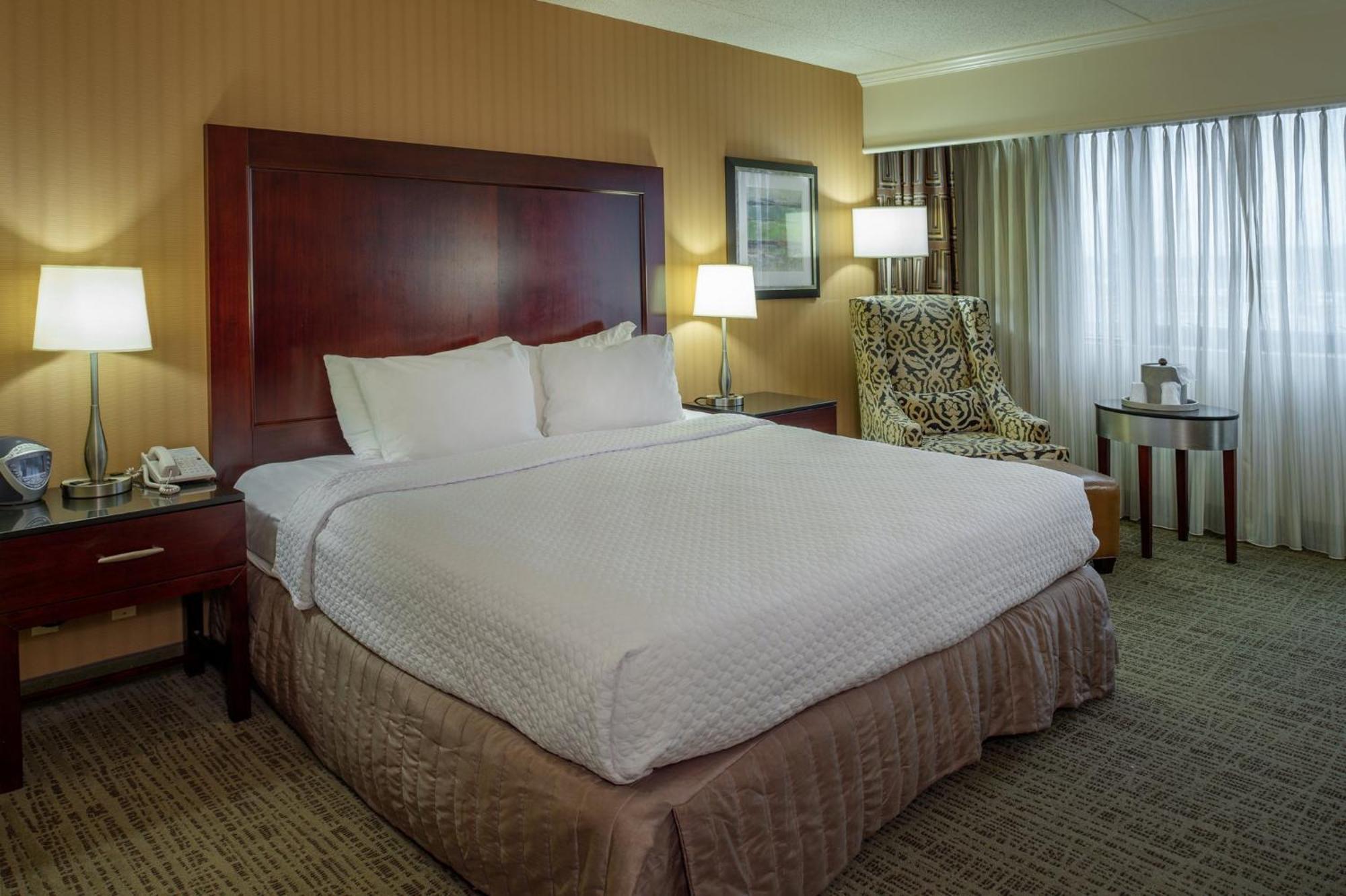 Hotel Crowne Plaza St. Louis Airport By Ihg Bridgeton