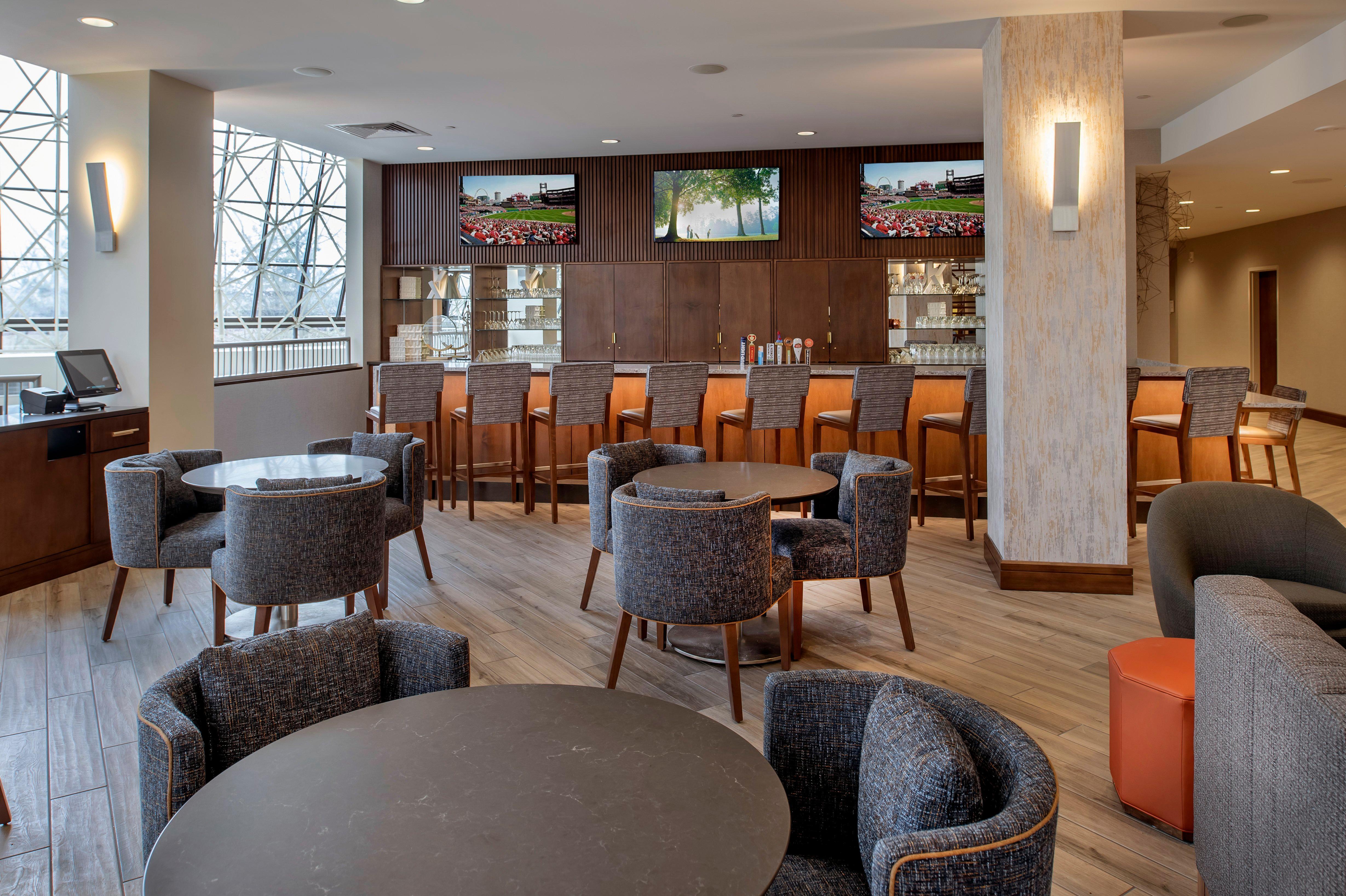 Hotel Crowne Plaza St. Louis Airport By Ihg