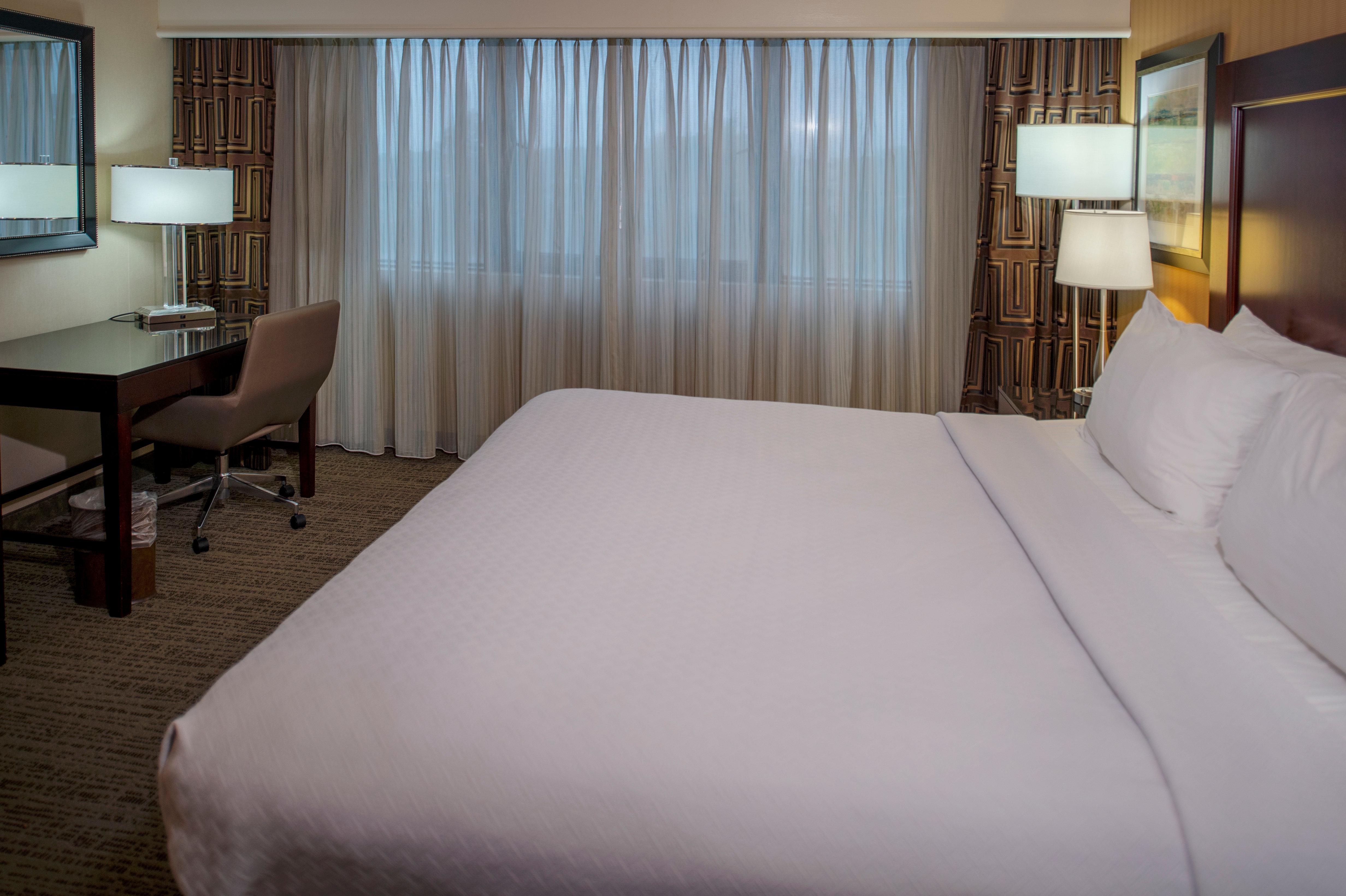 Hotel Crowne Plaza St. Louis Airport By Ihg 4*