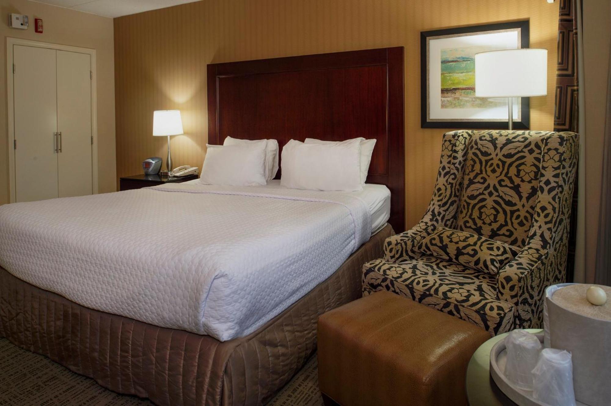 Crowne Plaza St. Louis Airport By Ihg Hotel
