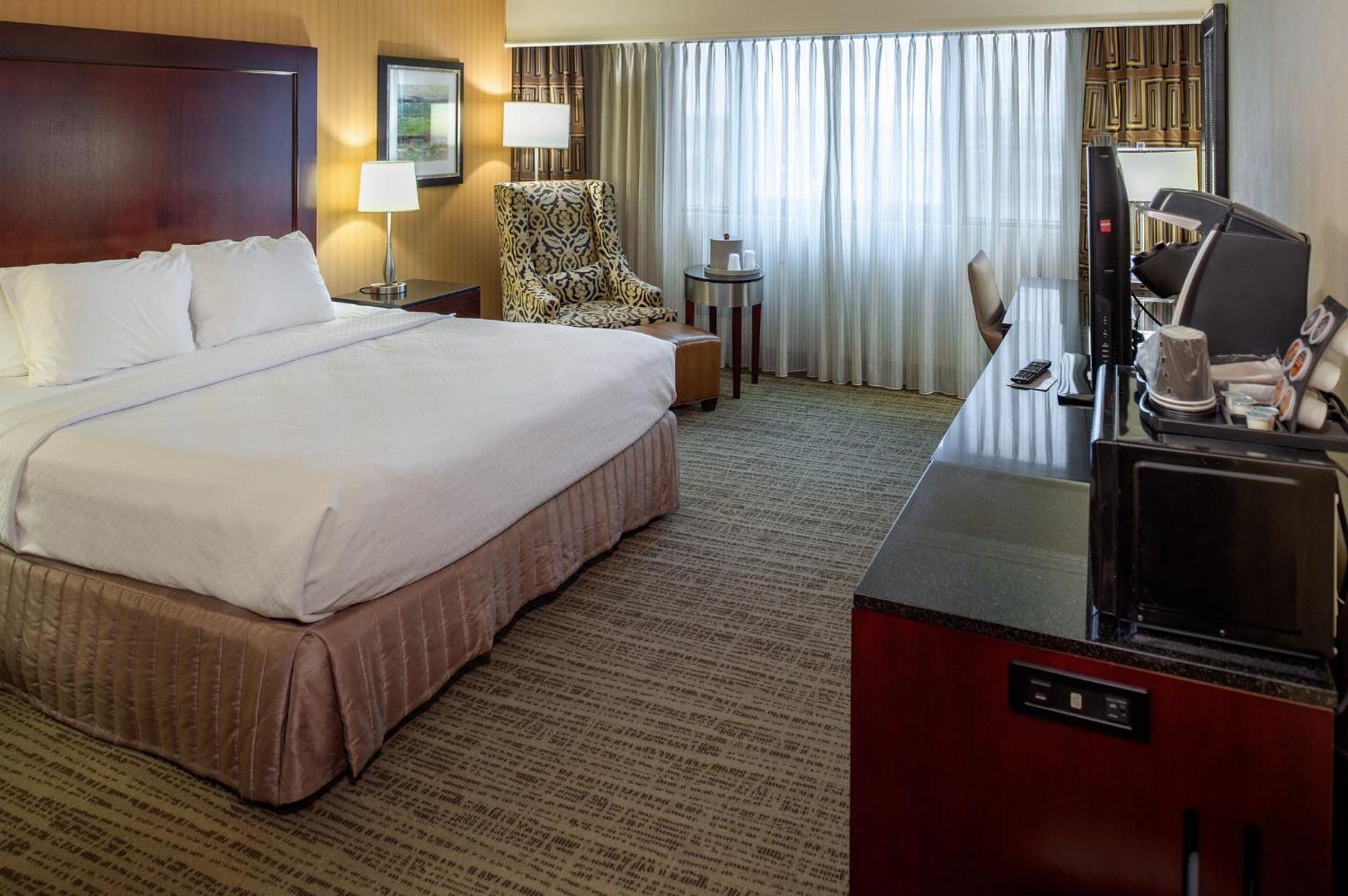 Crowne Plaza St. Louis Airport By Ihg Bridgeton