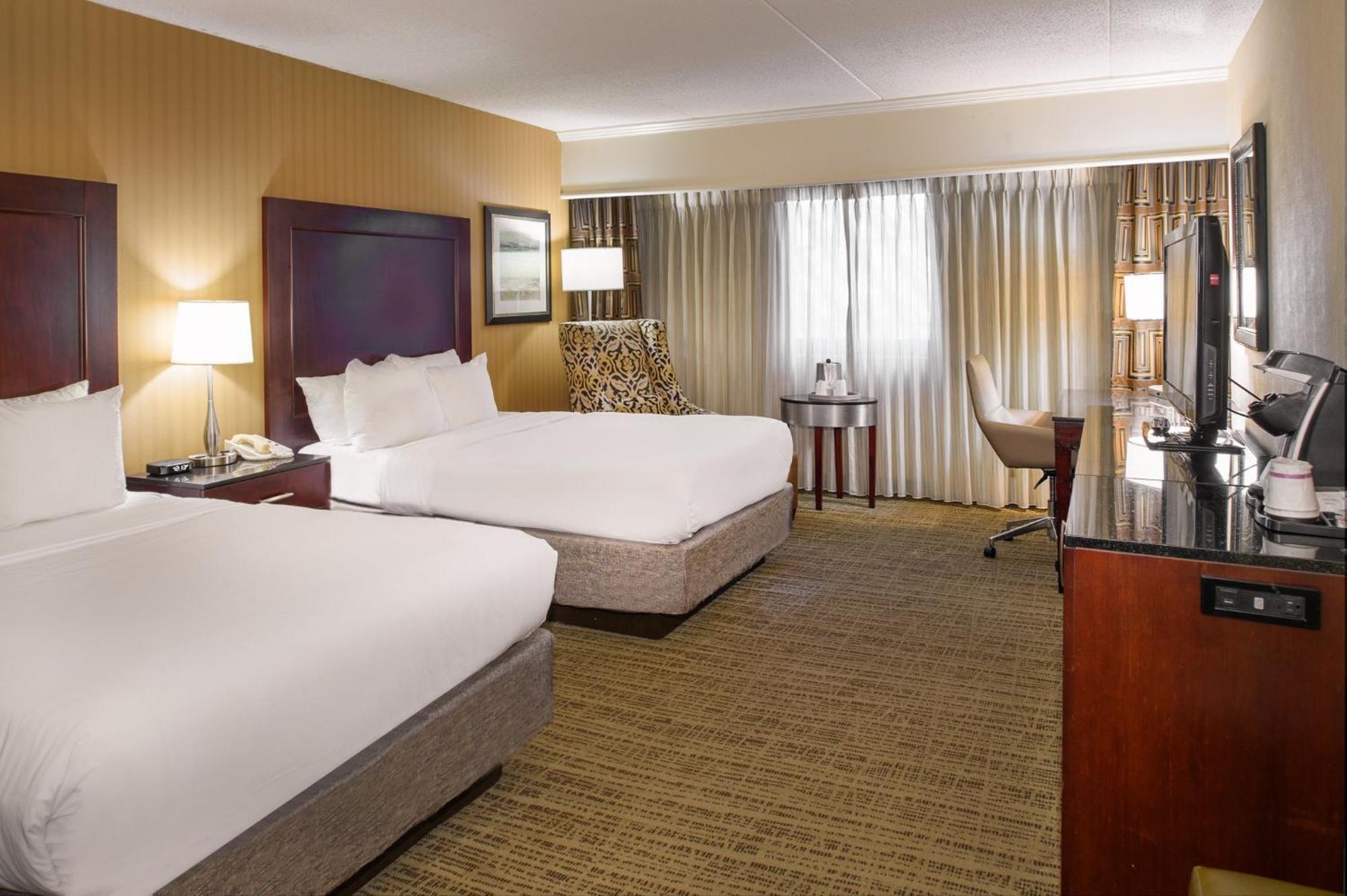 Crowne Plaza St. Louis Airport By Ihg Hotel 4*