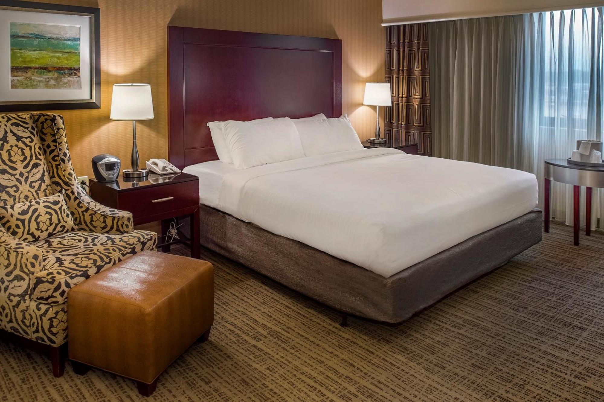Crowne Plaza St. Louis Airport By Ihg Hotel 4*
