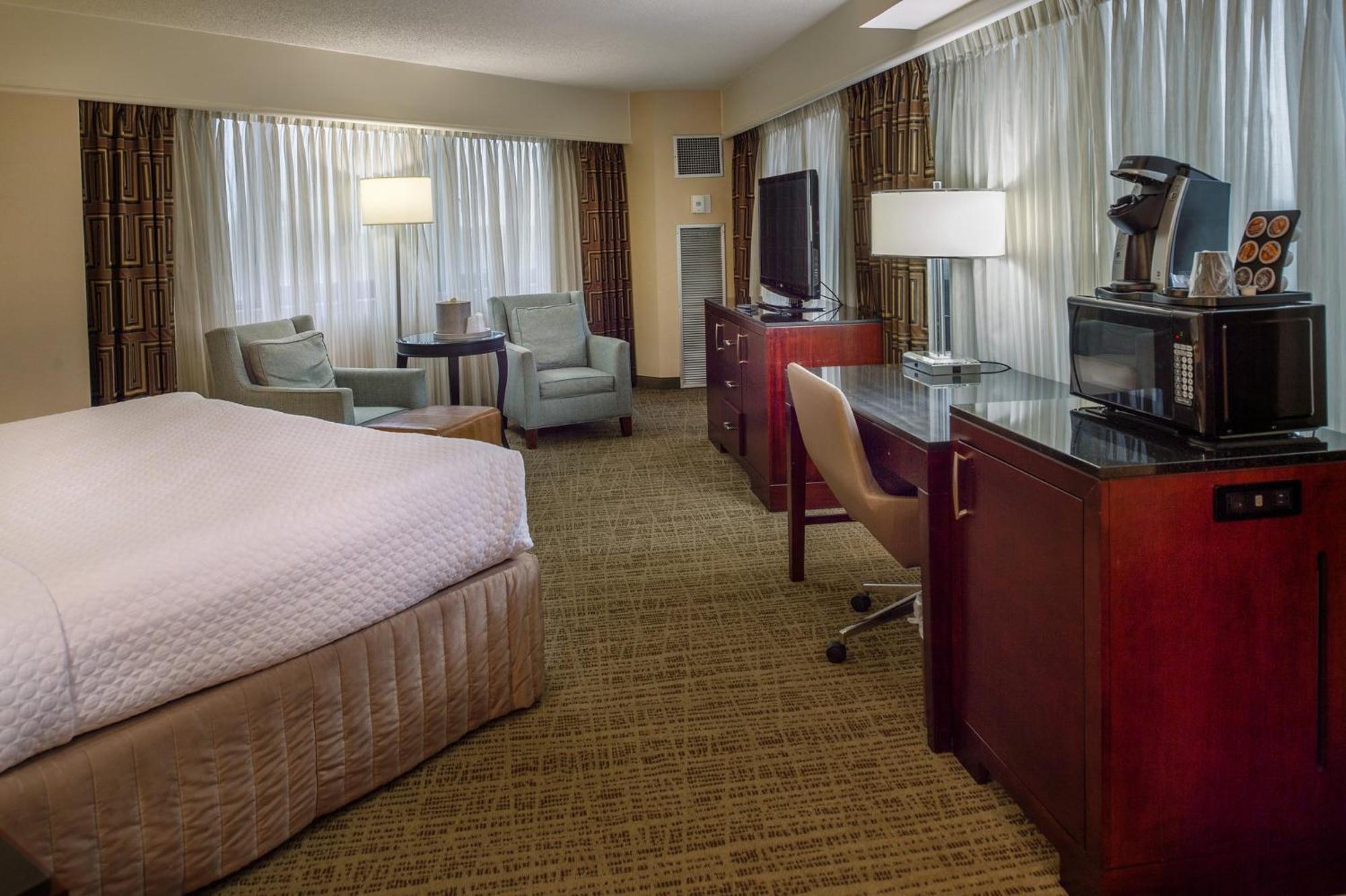 Hotel Crowne Plaza St. Louis Airport By Ihg