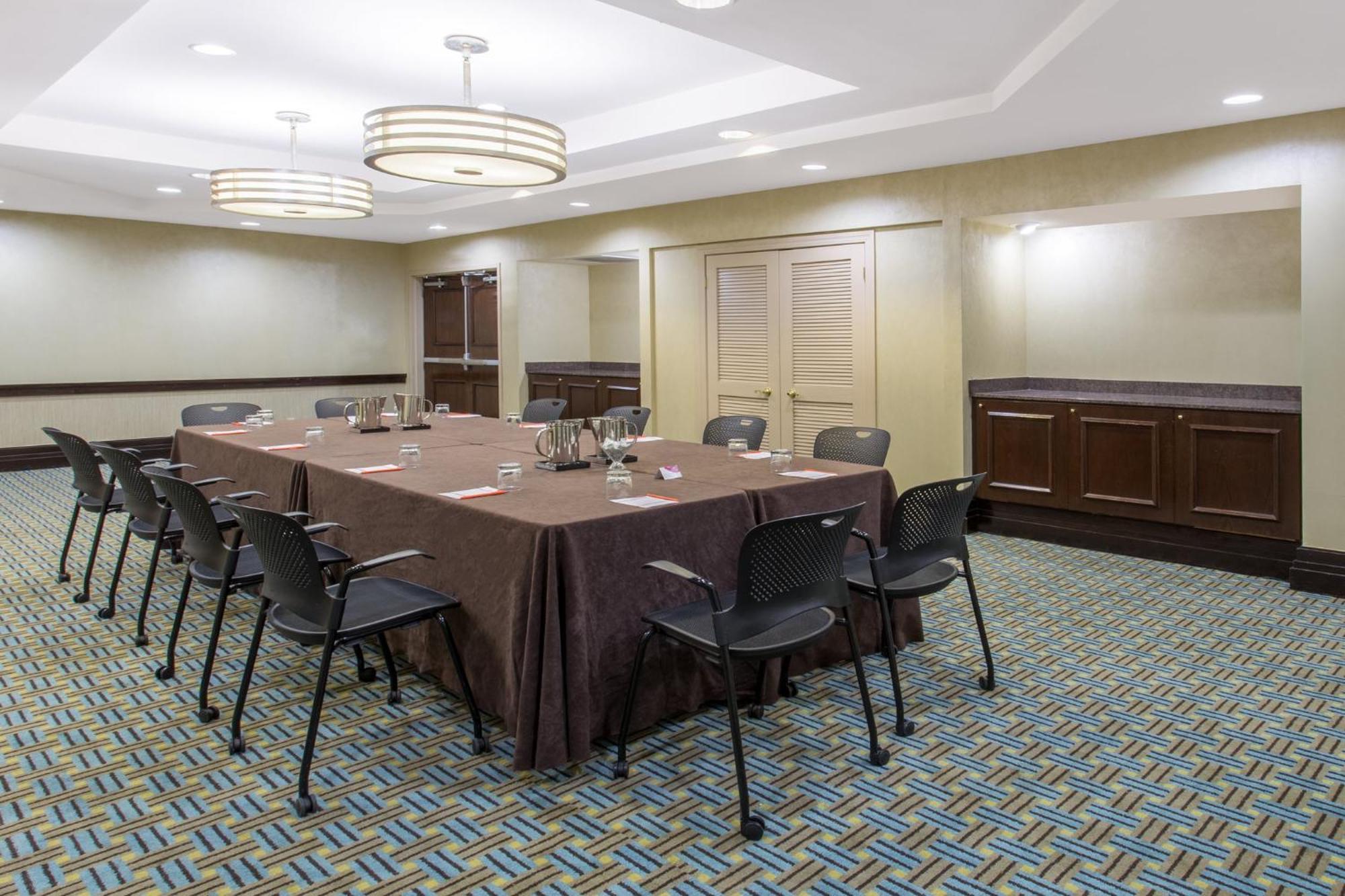 Crowne Plaza St. Louis Airport By Ihg 4* Bridgeton