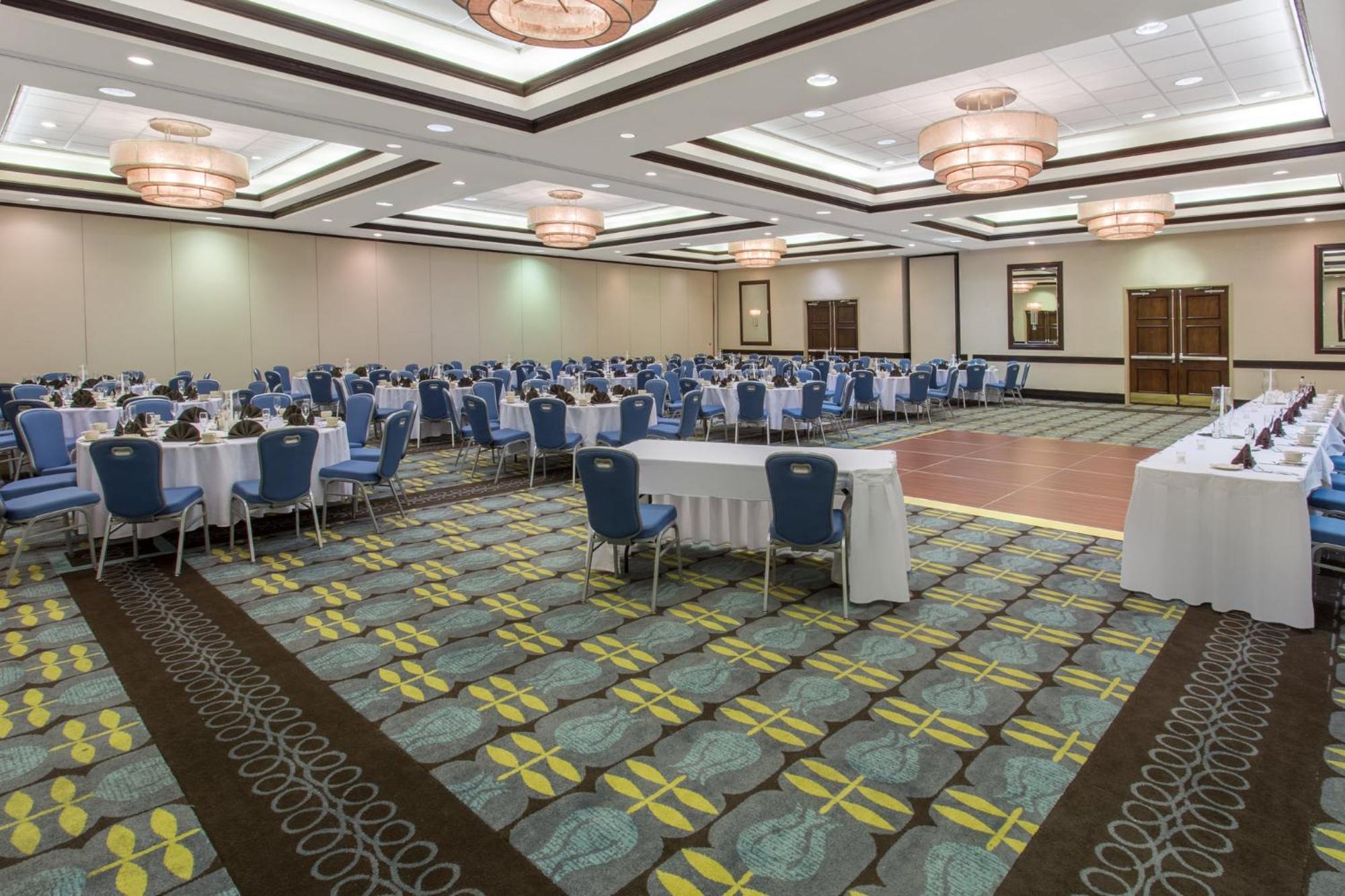 Hotel Crowne Plaza St. Louis Airport By Ihg 4*